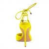 Yellow high heel pump woman shoe attachante